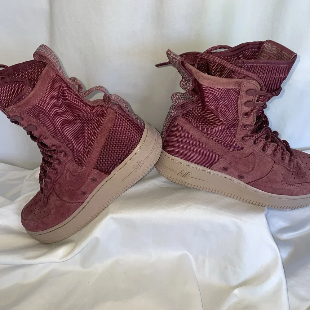 Nike Air Force 1 SF AF1 Women's Size 6.5 Vintage Wine Force is Female AJ1700-600